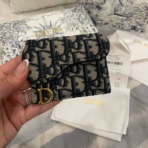 Dior card case (saddle collection)